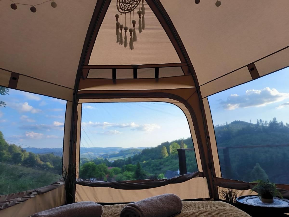 Glamping Roznov Hotell Rožnov pod Radhoštěm Exteriör bild
