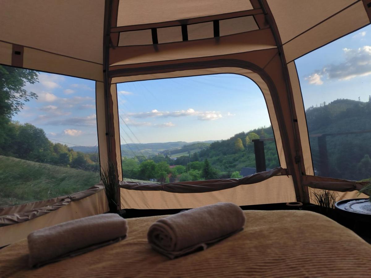 Glamping Roznov Hotell Rožnov pod Radhoštěm Exteriör bild